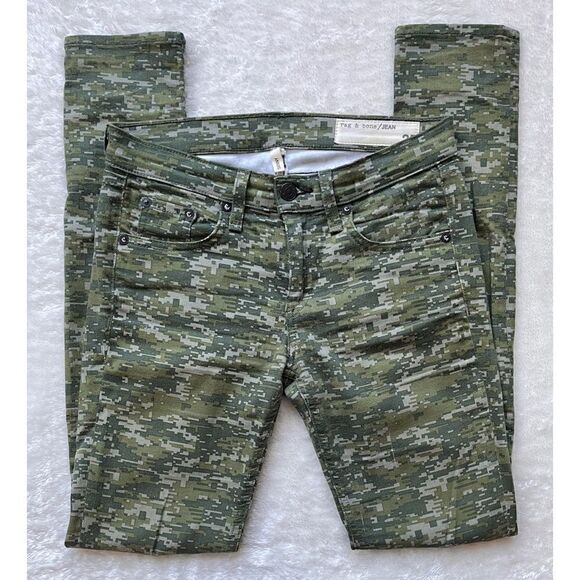 Rag & Bone Skinny Low Rise Jeans in Green Digital Graphic Camo Print, Size 25 - Picture 8 of 16